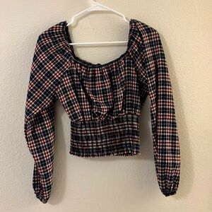 Cropped long sleeve plaid blouse